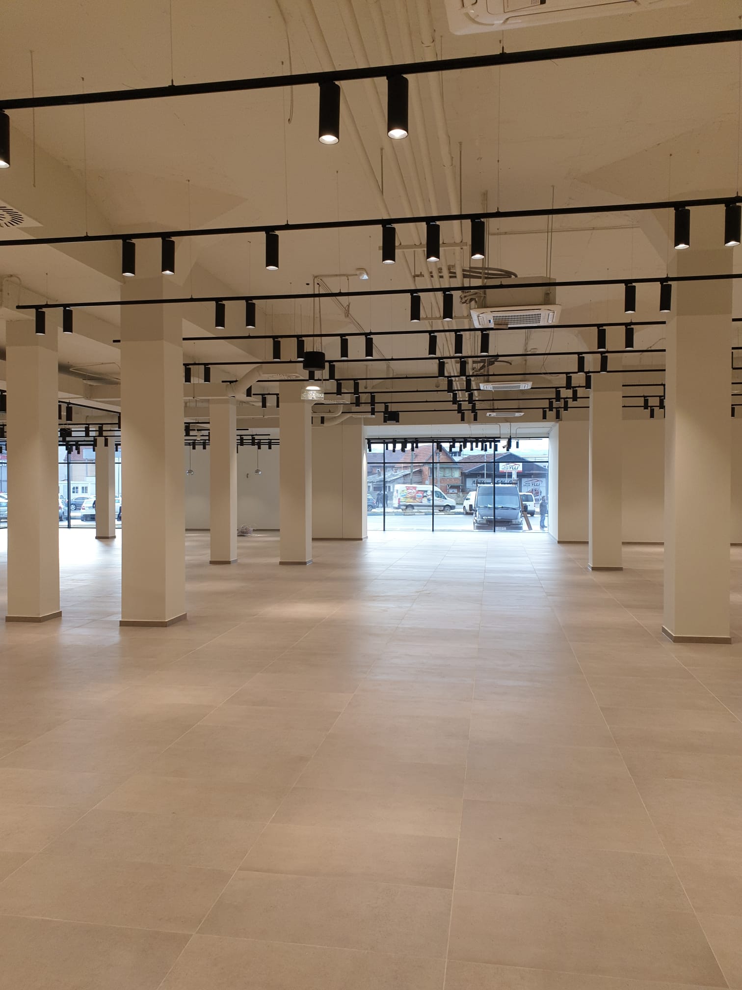 SC Galeria Prizren — New Yorker